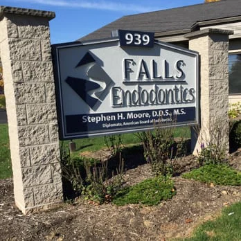 Falls Endodontics Sign